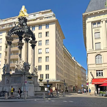 Exclusive Apartment Center Vienna-2